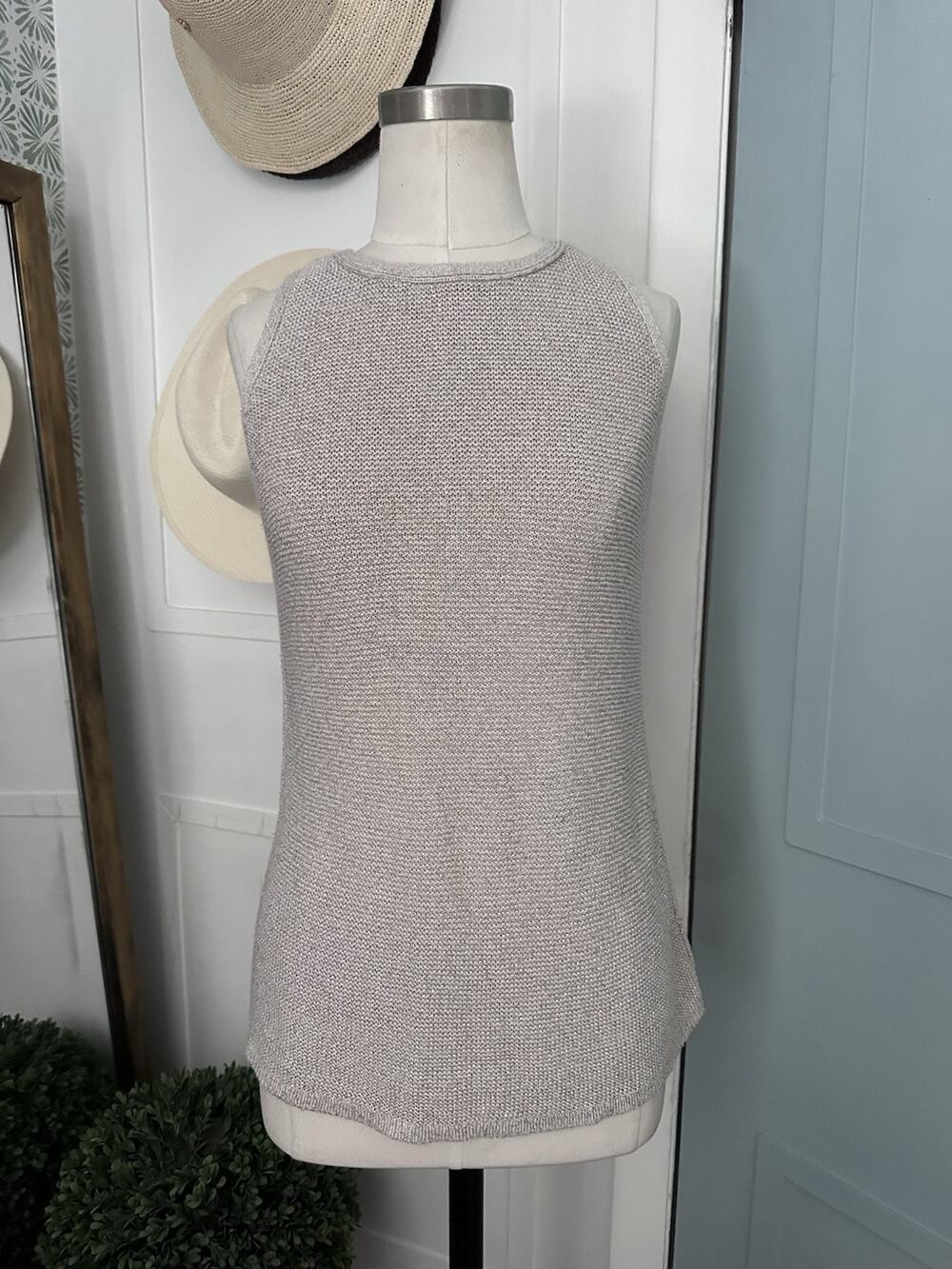WHBM Women's Sleeveless Knit Gold Metallic Shimmer Top Small